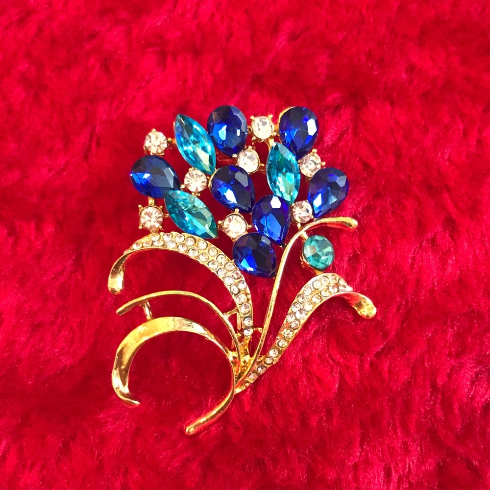 White Blue White Crystals & Gold Flower Brooch